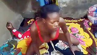 A Real African Couple Gets Wet In The Bedroom