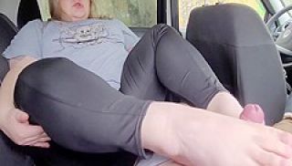 Footjob In The Car With A Mommy In Leggings 12 Min With Peach Cloud
