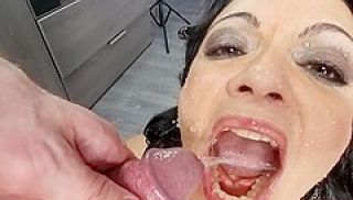 [WET] PISS CASTING Busty MILF Mary Rider gets pissed in mouth, and in ass &amp; pussy, Big ass gape,