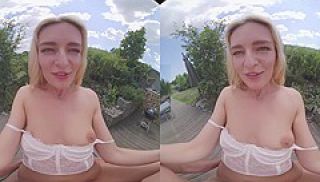 Sexy Blonde Gives You Full Access To Her Wet Pussy In Virtual Reality - Leanne Lace