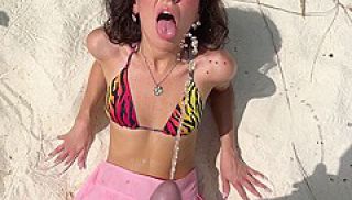 Katty Pees Powerfully On The Beach And I Give Her Golden Shower On Her Face