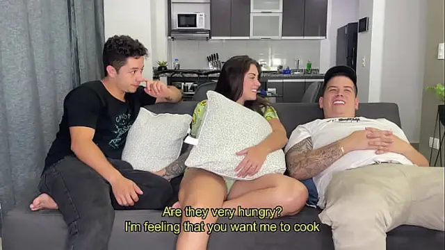 Cornudo husband cooking while I fuck with his best friend - Creampie- Sara Blonde and Logan Salamanca